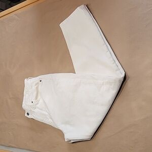 H&M, Size 6 Off White High Waisted Slightly Tapered Leg Jeans, EUC